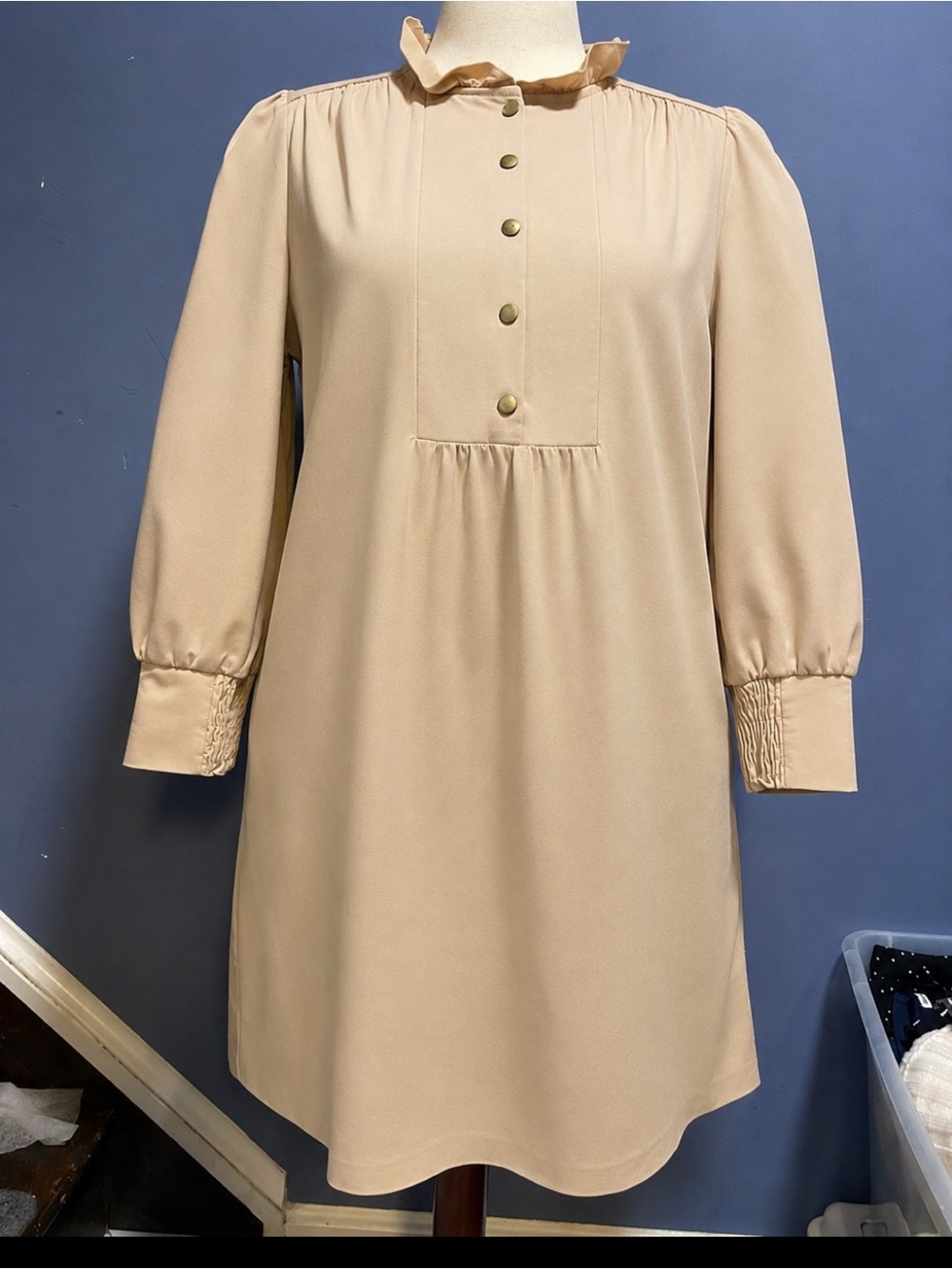 Tuckernuck Pomander Place Tan Dress Ruffle Neck Puff Sleeve Medium M